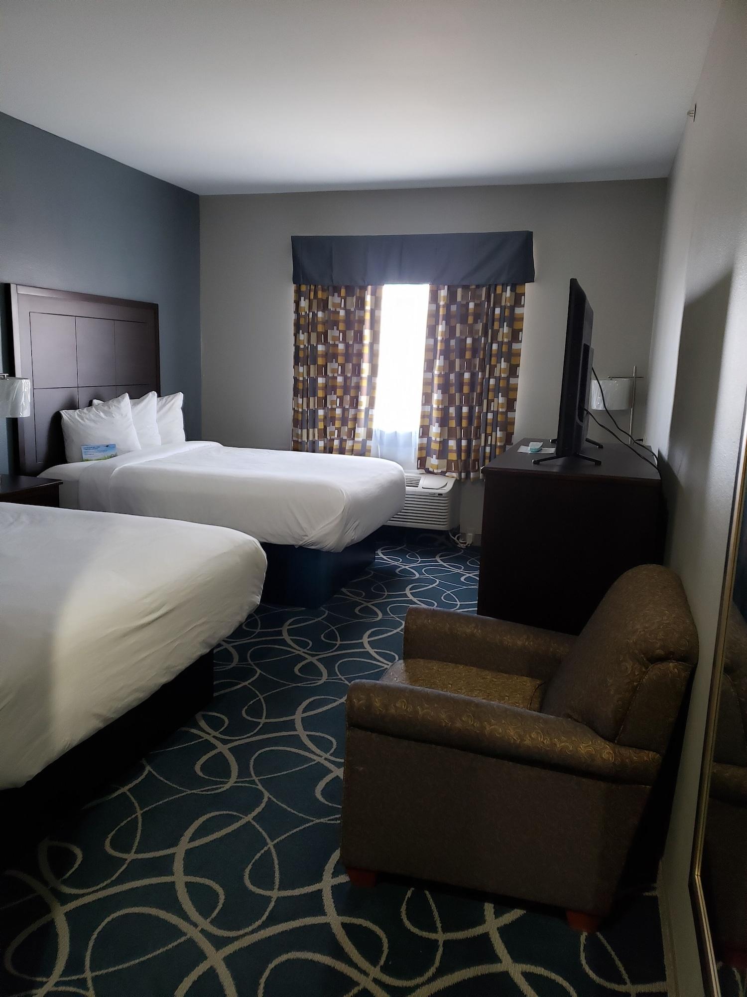 Days Inn & Suites By Wyndham Cleburne Tx Exterior photo